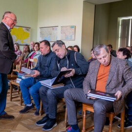 https://svishchov-news.com.ua/pl/oleksandr-svishchov-wzi-udzia-w-obchodach-134-rocznicy-powstania-biblioteki-towarzystwa-naukowego-im/